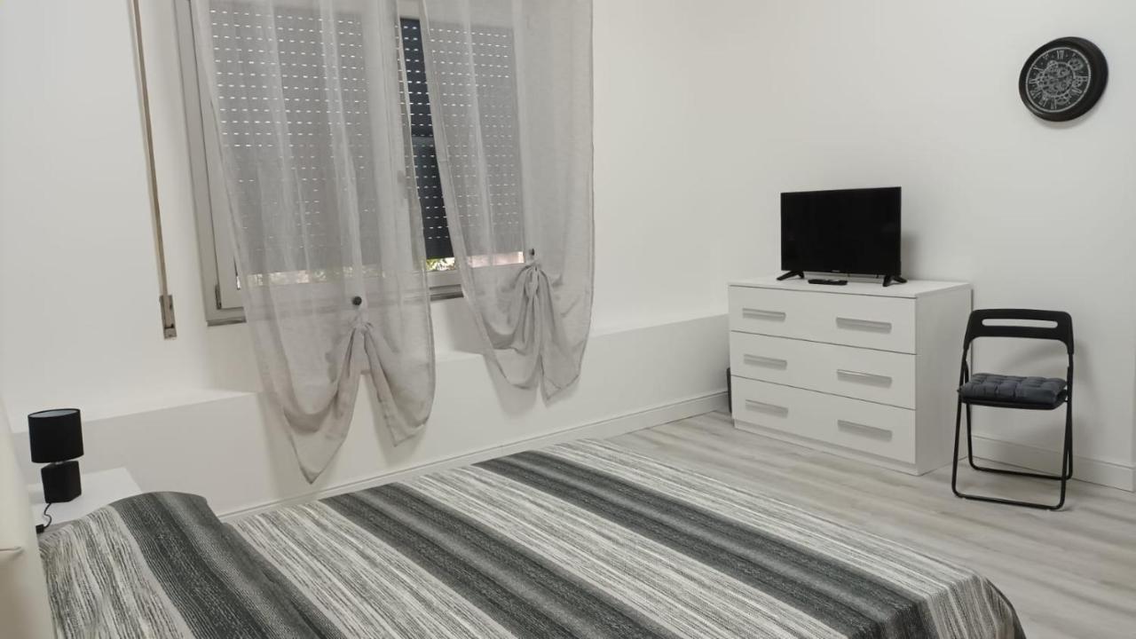La Laguna Rooms SantʼAntìoco Eksteriør bilde