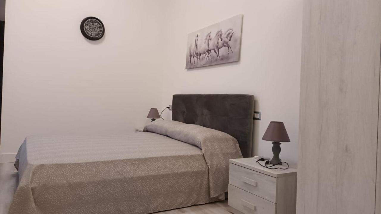 La Laguna Rooms SantʼAntìoco Eksteriør bilde
